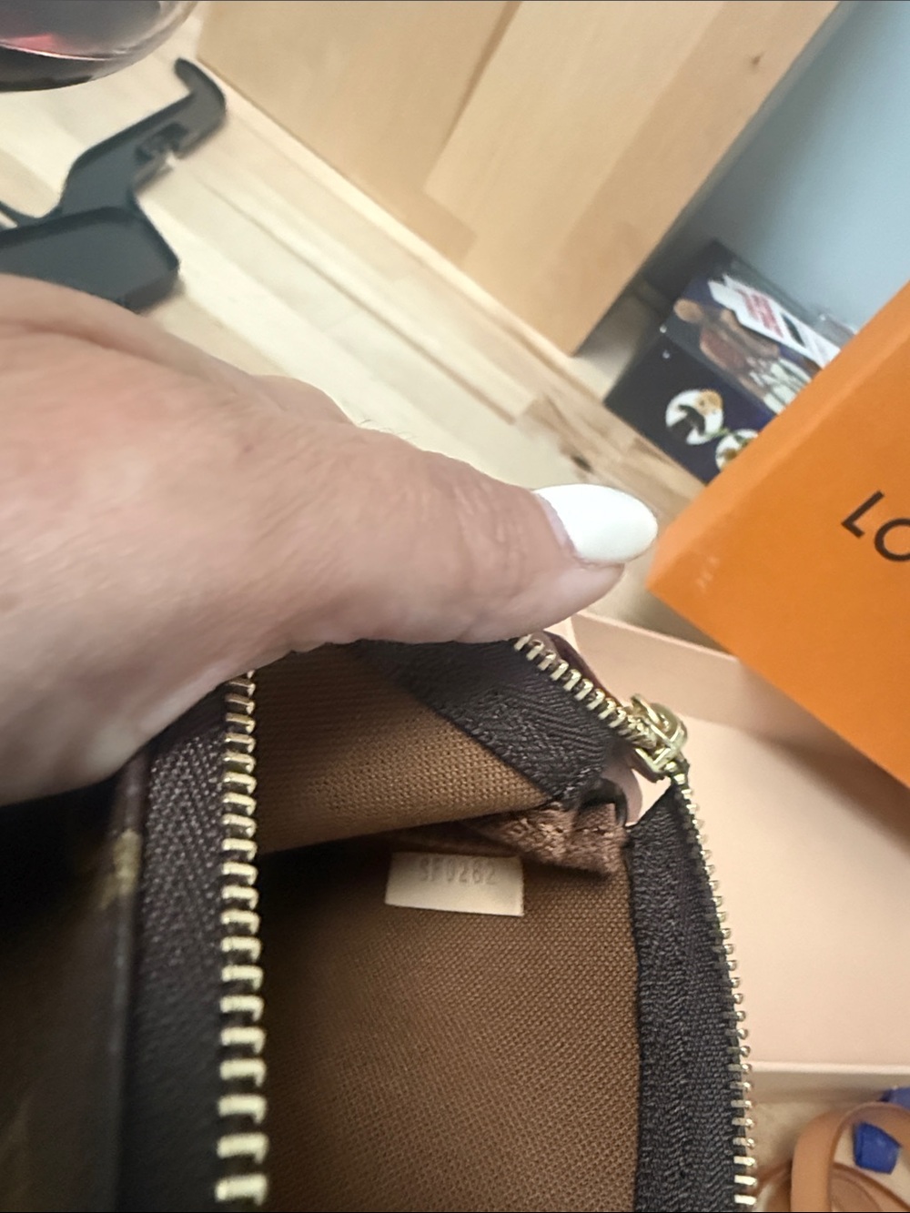 Louis Vuitton Brown Monogram Mini Pochette Gold Chain includes LV skinny belt - Picture 2 of 12